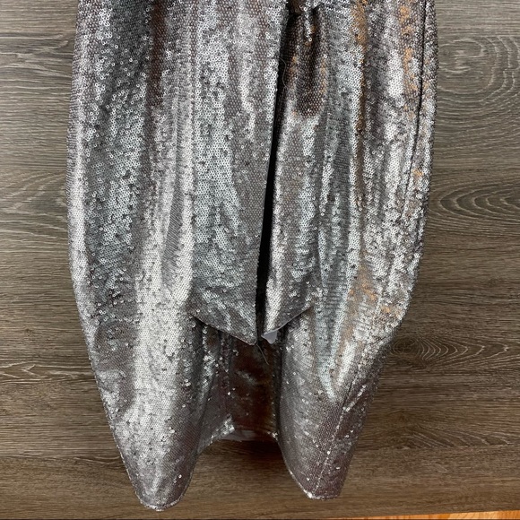 Harlyn Plunge Sequin Halter Dress NWOT - Picture 2 of 12